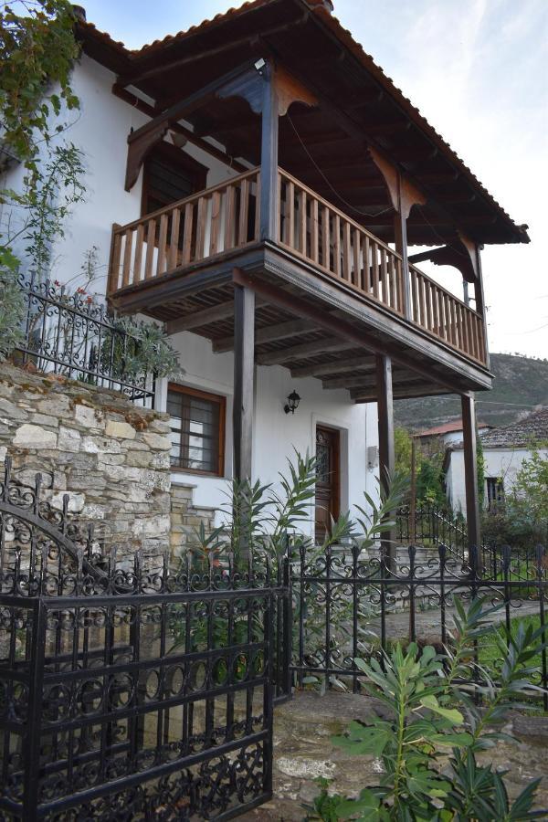Lila'S Guest House Mikros Prinos Exterior foto